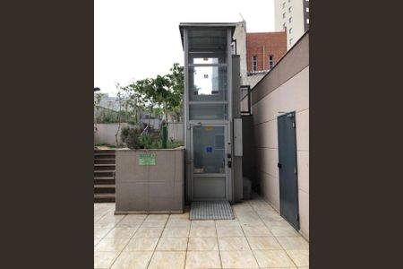 Apartamento à venda com 49m², 2 quartos e 1 vaga Apartamento à venda com 49m², 2 quartos e 1 vagaCONDOMINIO