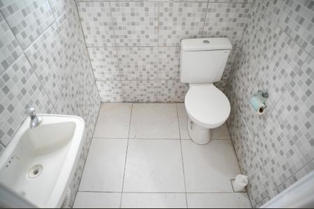 Casa para alugar com 80m², 2 quartos e 1 vagaLavabo