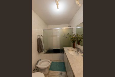 Apartamento à venda com 56m², 1 quarto e 1 vaga Apartamento à venda com 56m², 1 quarto e 1 vagaBanheiro da Suite