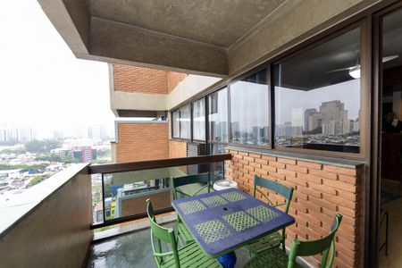 Apartamento à venda com 56m², 1 quarto e 1 vaga Apartamento à venda com 56m², 1 quarto e 1 vagaVaranda