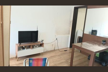 Sala de apartamento à venda com 1 quarto, 30m² em Igará, Canoas