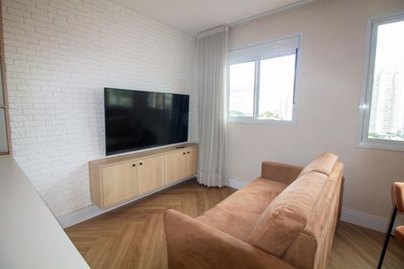 Sala de kitnet/studio para alugar com 1 quarto, 35m² em Santo Amaro, São Paulo