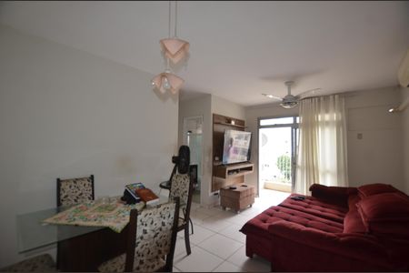 Apartamento à venda com 90m², 2 quartos e 1 vagaSala