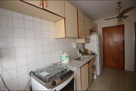 Apartamento à venda com 90m², 2 quartos e 1 vagaCozinha