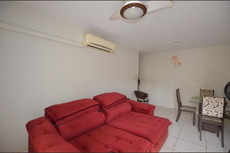 Apartamento à venda com 90m², 2 quartos e 1 vagaSala