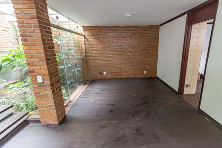 Casa à venda com 310m², 4 quartos e 2 vagasSala de TV