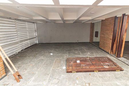 Casa à venda com 310m², 4 quartos e 2 vagasGaragem