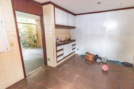 Casa à venda com 310m², 4 quartos e 2 vagasCozinha