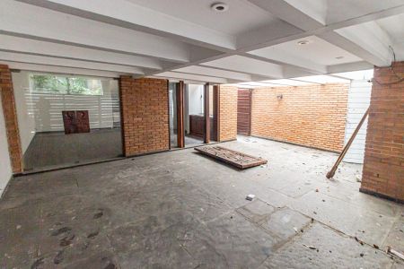 Casa à venda com 310m², 4 quartos e 2 vagasGaragem