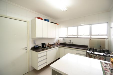 Apartamento à venda com 110m², 3 quartos e 2 vagas Apartamento à venda com 110m², 3 quartos e 2 vagasCozinha
