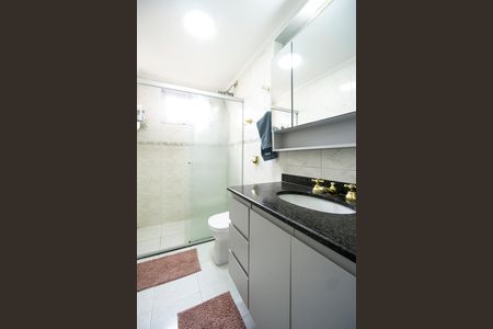 Apartamento à venda com 110m², 3 quartos e 2 vagas Apartamento à venda com 110m², 3 quartos e 2 vagasBanheiro da suíte