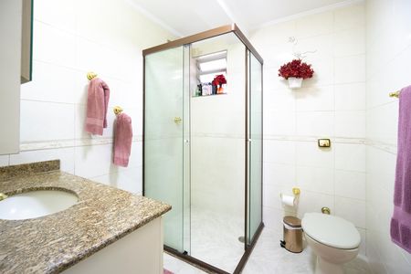 Apartamento à venda com 110m², 3 quartos e 2 vagas Apartamento à venda com 110m², 3 quartos e 2 vagasBanheiro social