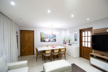 Apartamento à venda com 110m², 3 quartos e 2 vagas Apartamento à venda com 110m², 3 quartos e 2 vagasSala