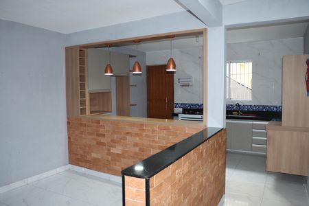 Casa para alugar com 2 quartos, 80m² em Jardim Soraia, Embu das Artes