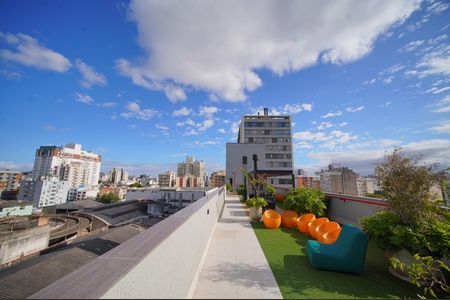 Apartamento para alugar com 32m², 1 quarto e 1 vaga Apartamento para alugar com 32m², 1 quarto e 1 vagaRooftop
