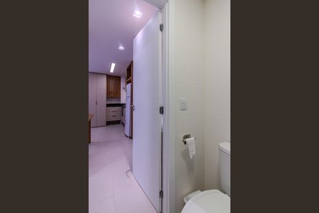 Banheiro de apartamento para alugar com 1 quarto, 32m² em Farroupilha, Porto Alegre
