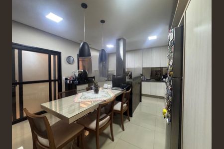 Casa de condomínio à venda com 480m², 4 quartos e 4 vagas Casa de condomínio à venda com 480m², 4 quartos e 4 vagasFoto 52
