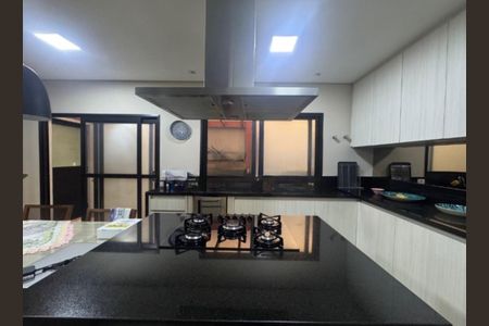 Casa de condomínio à venda com 480m², 4 quartos e 4 vagas Casa de condomínio à venda com 480m², 4 quartos e 4 vagasFoto 49