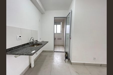 Apartamento para alugar com 48m², 2 quartos e 1 vaga Apartamento para alugar com 48m², 2 quartos e 1 vagaCozinha e Área de Serviço