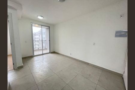 Sala de apartamento para alugar com 2 quartos, 48m² em Jardim Peri Peri, São Paulo