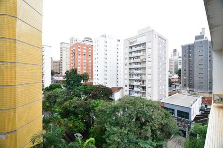  Sala - Vista de apartamento para alugar com 3 quartos, 174m² em Cambuí, Campinas
