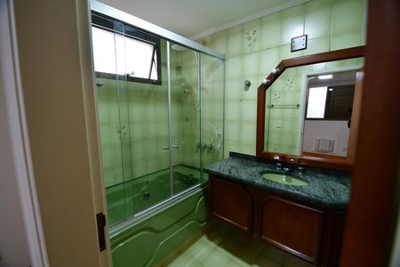 Apartamento para alugar com 174m², 3 quartos e 2 vagasBanheiro Suíte