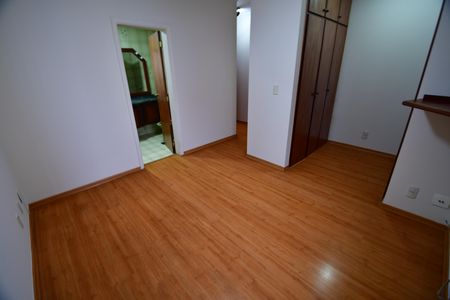 Apartamento para alugar com 174m², 3 quartos e 2 vagasQuarto 3 - Suíte