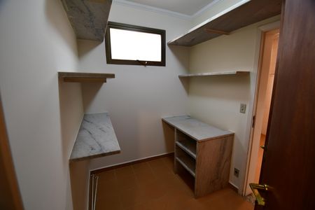 Apartamento para alugar com 174m², 3 quartos e 2 vagasQuarto de Serviço
