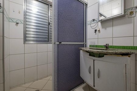 Banheiro de apartamento para alugar com 1 quarto, 38m² em Pinheiros, São Paulo
