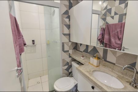 Studio para alugar com 32m², 1 quarto e sem vaga Studio para alugar com 32m², 1 quarto e sem vagaBanheiro
