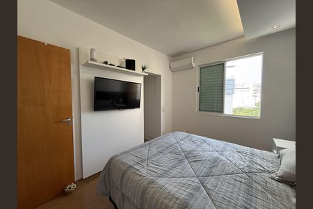 Apartamento à venda com 76m², 2 quartos e 2 vagas Apartamento à venda com 76m², 2 quartos e 2 vagasQuarto