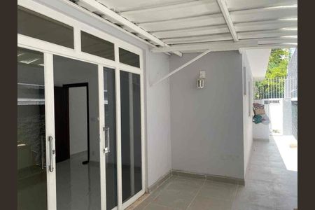 Casa para alugar com 260m², 5 quartos e sem vaga