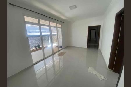 Casa para alugar com 260m², 5 quartos e sem vaga