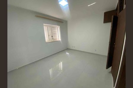 Casa para alugar com 260m², 5 quartos e sem vaga