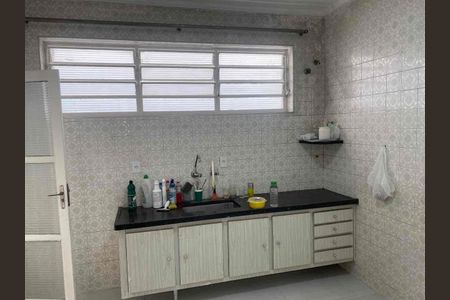 Casa para alugar com 260m², 5 quartos e sem vaga