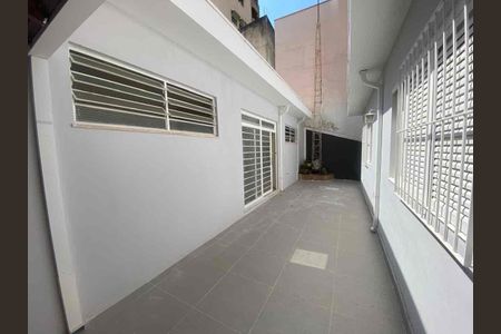 Casa para alugar com 260m², 5 quartos e sem vaga