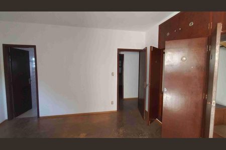 Casa para alugar com 217m², 3 quartos e 3 vagas