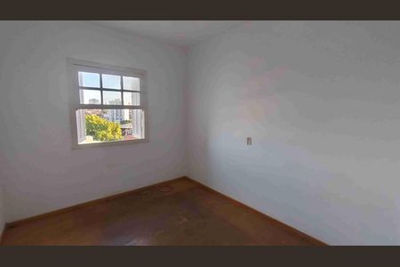 Casa para alugar com 217m², 3 quartos e 3 vagas