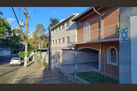 Casa para alugar com 217m², 3 quartos e 3 vagas