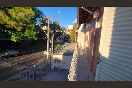 Casa para alugar com 217m², 3 quartos e 3 vagas