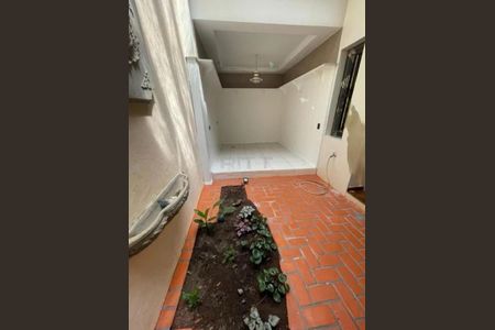 Casa para alugar com 326m², 3 quartos e 2 vagas