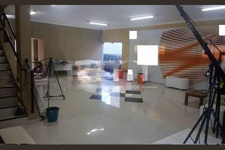 Casa para alugar com 441m², 1 quarto e 3 vagas