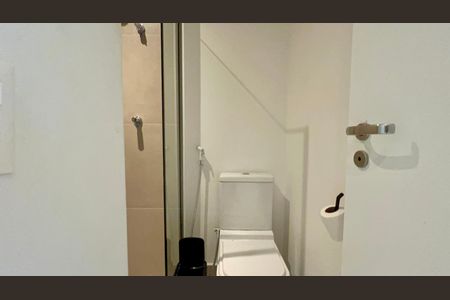 Studio para alugar com 33m², 1 quarto e sem vaga Studio para alugar com 33m², 1 quarto e sem vagaBanheiro