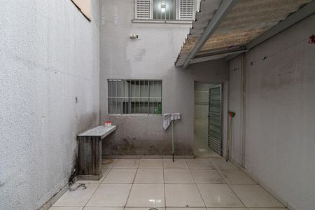 Casa para alugar com 52m², 2 quartos e 1 vagaÁrea de Serviço