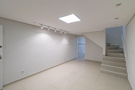 Casa para alugar com 52m², 2 quartos e 1 vagaSala