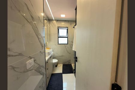 Apartamento à venda com 70m², 3 quartos e 1 vaga Apartamento à venda com 70m², 3 quartos e 1 vagaBanheiro