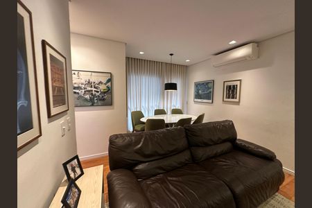 Apartamento à venda com 70m², 3 quartos e 1 vaga Apartamento à venda com 70m², 3 quartos e 1 vagaSala