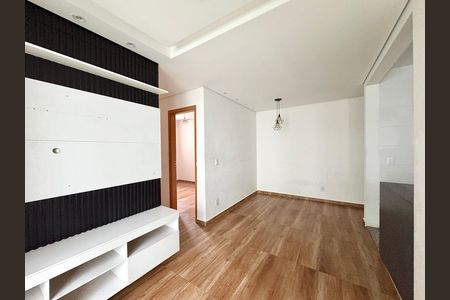 Sala de apartamento para alugar com 3 quartos, 65m² em Vila Ipojuca, São Paulo