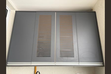 Apartamento à venda com 65m², 3 quartos e 2 vagasDetalhe da Varanda da sala