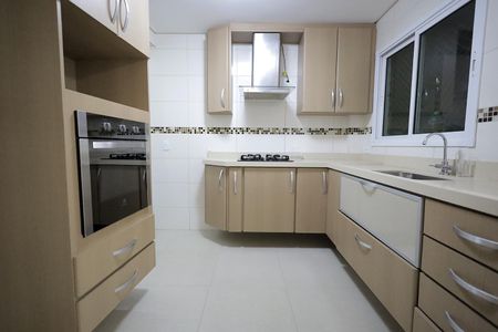 Apartamento para alugar com 98m², 2 quartos e 1 vaga Apartamento para alugar com 98m², 2 quartos e 1 vagaCozinha